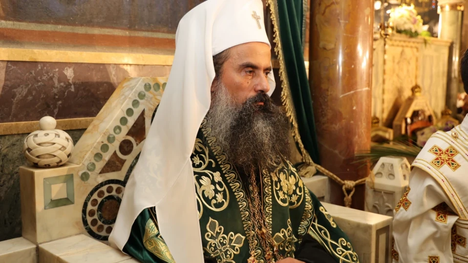 Патриарх Даниил се помоли Бог да изпрати дъжд и да спре пожарите