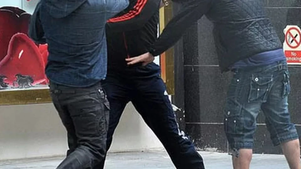 Пребиха ученик в столичен парк, опериран е в "Пирогов" по спешност