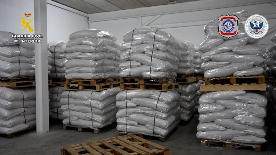 Испанската полиция откри четири тона кокаин в чували с ориз