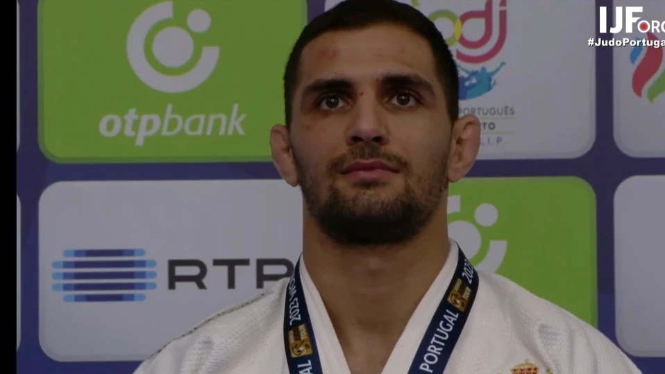 Ивайло Иванов е на осминафинал в Париж