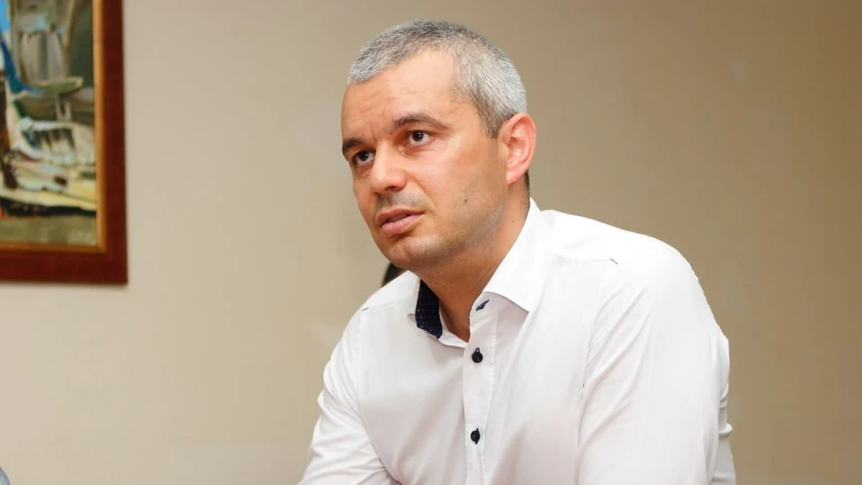Костадинов иска забрана на фондация заради ЛГБТ пропаганда сред деца