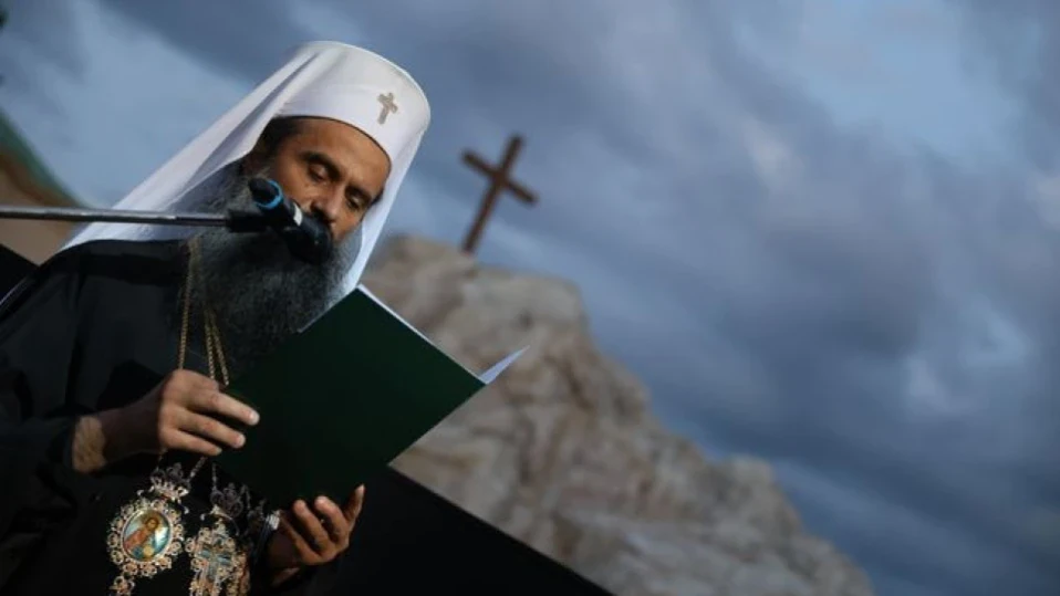 Патриарх Даниил поема пеша от София към Рилския манастир