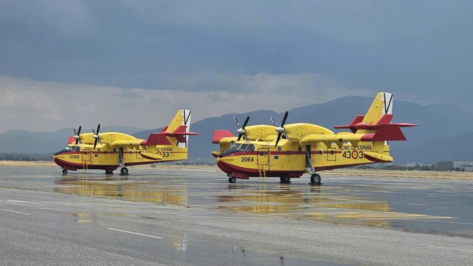 Испански самолети Canadair се включват в гасенето на пожарите у нас