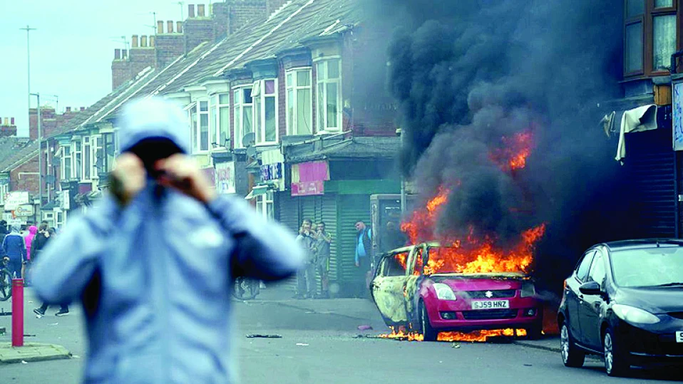 Илон Мъск нападна британския премиер