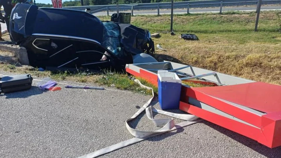 Турско семейство с две деца е в болница след катастрофа на АМ "Тракия"