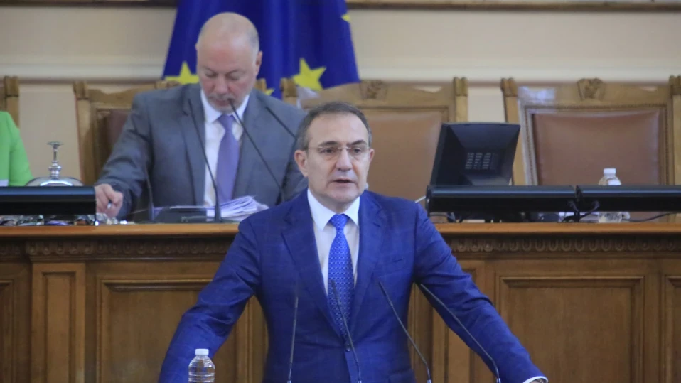 Гуцанов: За БСП е важно министър-председателят да бъде равно отдалечен от всички политически партии
