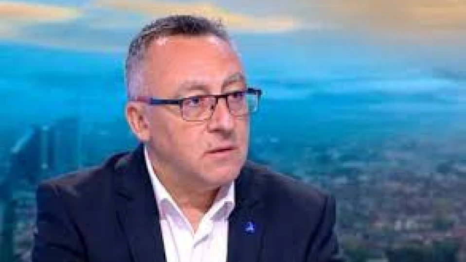 Диян Стаматов: Добре е да се обмисли 15-20 % увеличение на учителските заплати