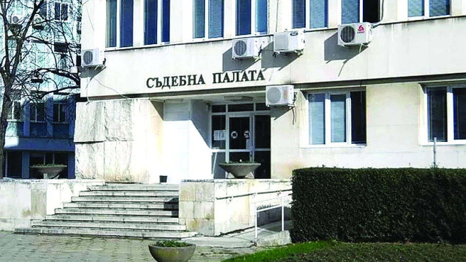 Арестуваха рецидивист за изнудване на куриер