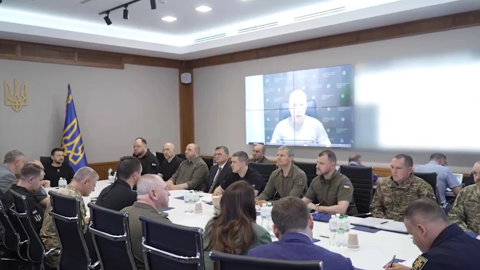 Сирски докладва на Зеленски, че ВСУ контролират близо 1000 кв. километра в Русия