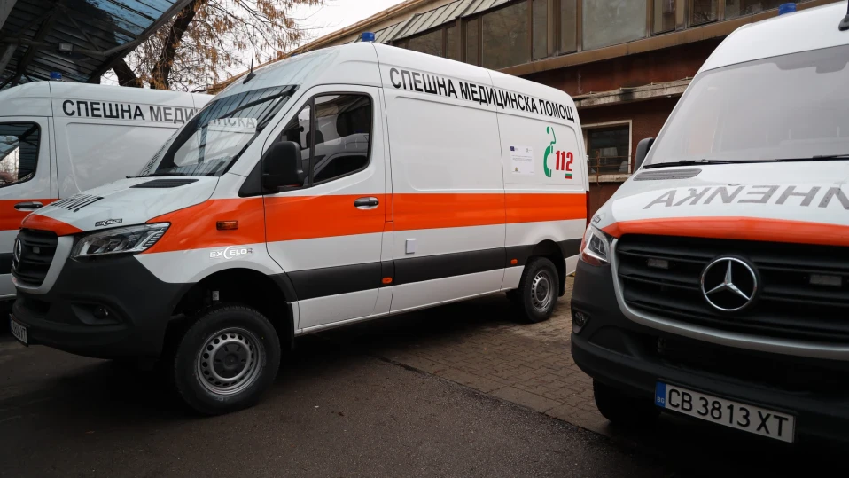Дете на годинка и две жени са в болница след катастрофа край Стара Загора