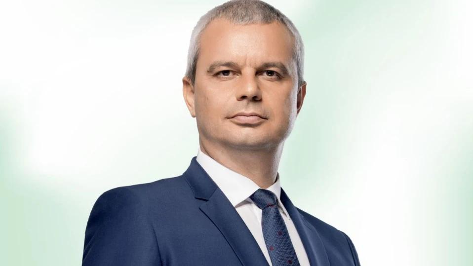 Костадин Костадинов излиза и призовава на протест в защита на децата 