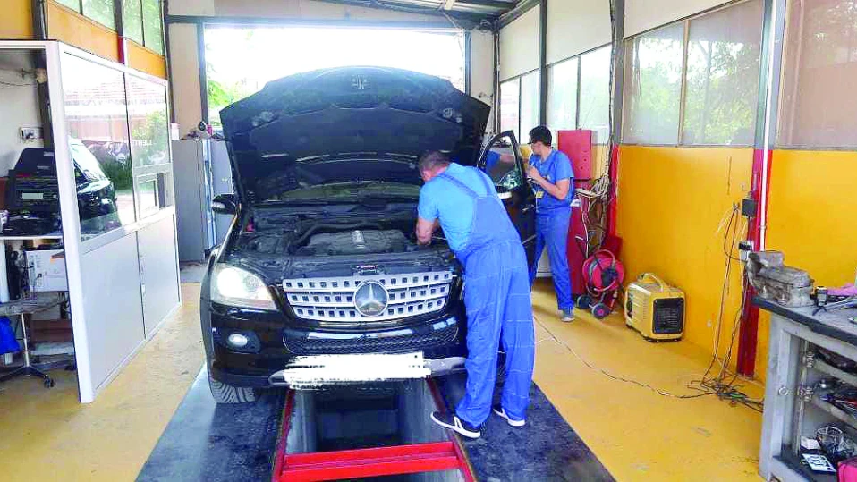 Системата за технически прегледи се срина в цялата страна