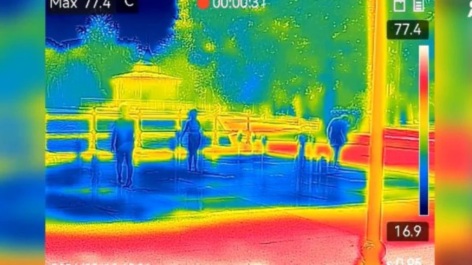 Експеримент: Термокамери отчетоха 70° в някои градове заради липсата на дървета