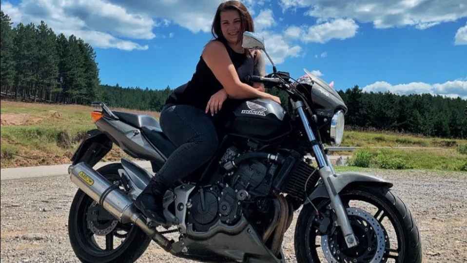 Събират кръв за 31-годишната Алекс, която се размаза с мотор на "Ломско шосе"