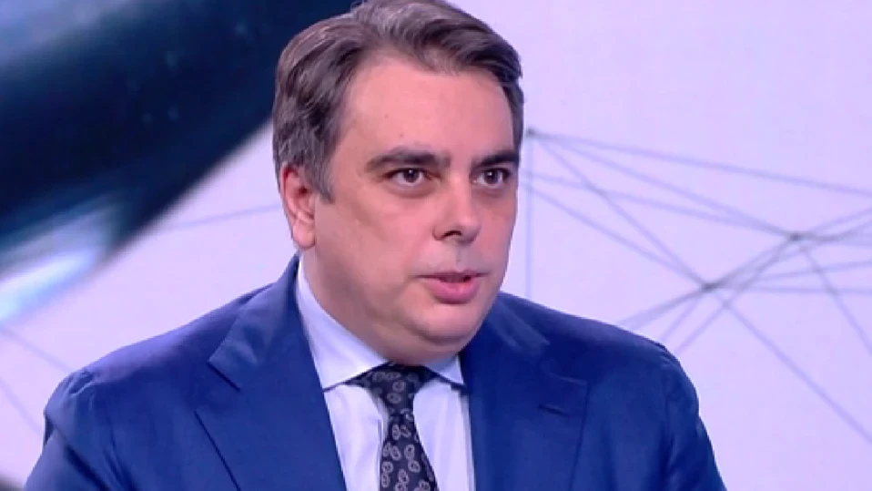 За Асен Василев няма конституционна криза