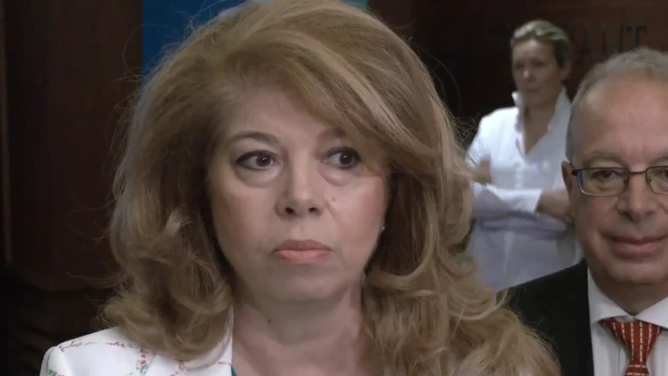 Йотова: Радев няма да подпише указ, ако Калин Стоянов е предложен за служебен вътрешен министър