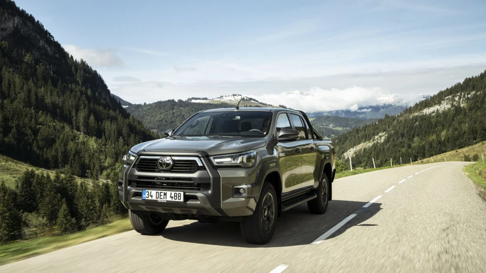 Toyota не се отказва от автомобилите с ДВГ
