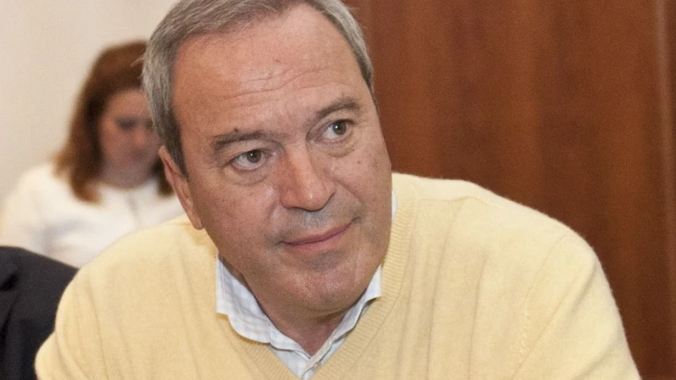 Виктор Папазов е номинацията на „Възраждане” за еврокомисар