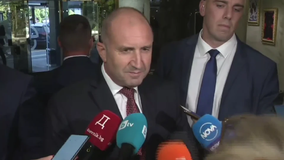 Радев за ДПС: Отношенията вътре в партиите трябва да са в рамките на закона и приличието