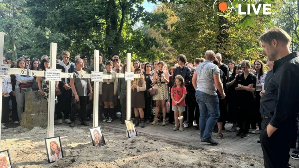 Гняв сред жителите на Лвов: Зеленски говори много, но не прави достатъчно, нека предаде властта!