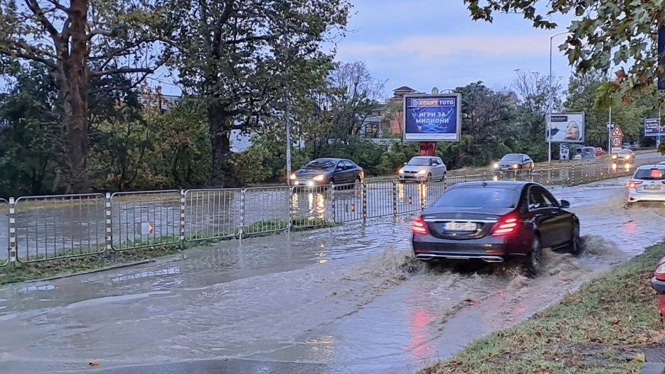 Варна под вода след дъждовете (СНИМКИ И ВИДЕО)