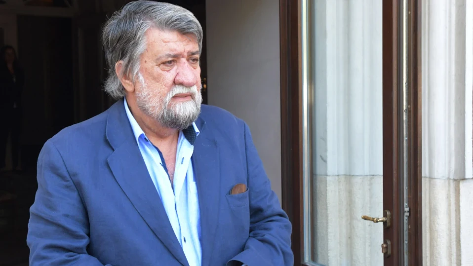 Нито Доган, нито Пеевски са ми приятели, голям праз дали ще има ДПС, заяви Вежди Рашидов