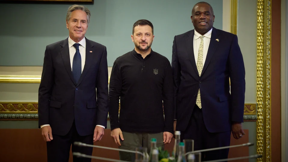 Зеленски е предал на Блинкен подробен план с конкретни цели за използване на западни оръжия в Русия
