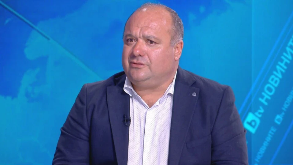 Общини с проблеми във водоснабдяването пишат проекти за паркове и спортни съоръжения, оплака се екоминистърът