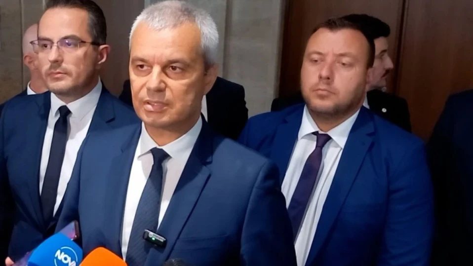 Костадинов за падналия военен самолет: Докога ще продължават да умират хора без бойни действия?