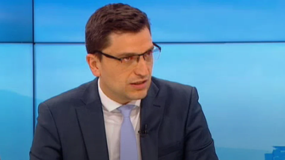 Венко Сабрутев: Положението е сложно, а политическата системата е в изключителен колапс