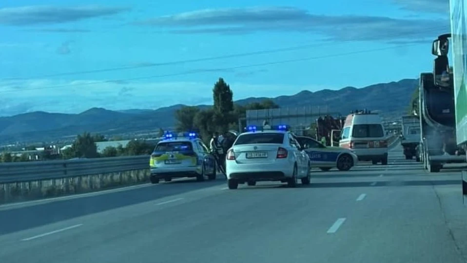 Тежка катастрофа с мигранти след гонка в София