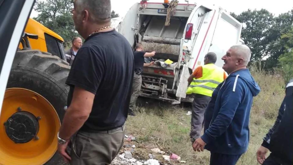 Събраха над тон отпадъци от горски територии