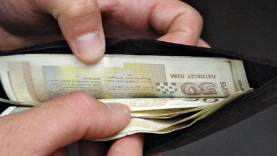 Пенсионер даде 7500 лв. на ало измамници