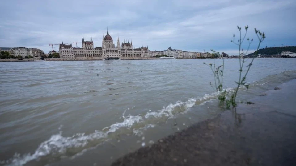 Дунав преля в Будапеща, МВнР с актуална информация за ситуацията в Унгария (ВИДЕО)
