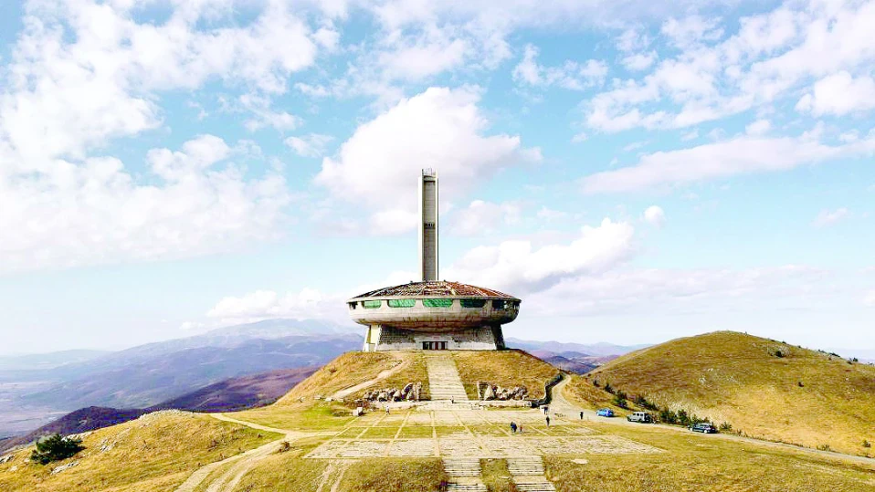 Казанлък решава с референдум съдбата на паметника „Бузлуджа“