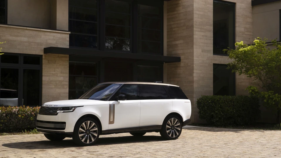 Топмоделите Range Rover с премиера на автосалона