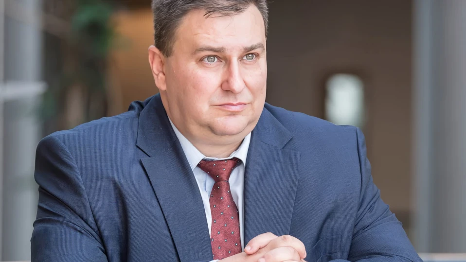 Емил Радев, евродепутат от ГЕРБ/ЕНП, пред “Труд news”: Българи атакуват с компромати Екатерина Захариева