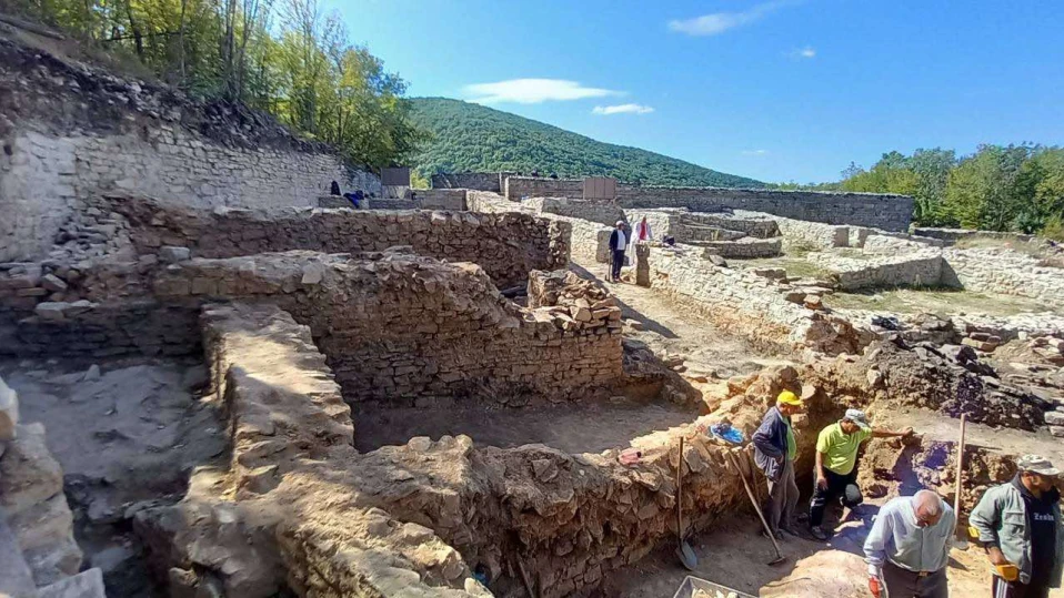 Шедьовър на Мисионис - откриха уникален бронзов кръст от 12 век