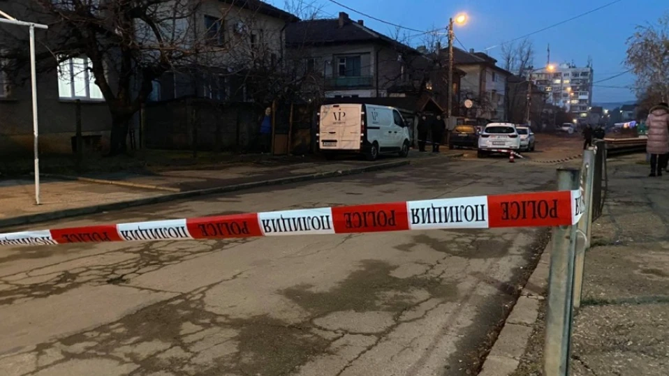 Две момчета простреляни заради момиче в пернишко село