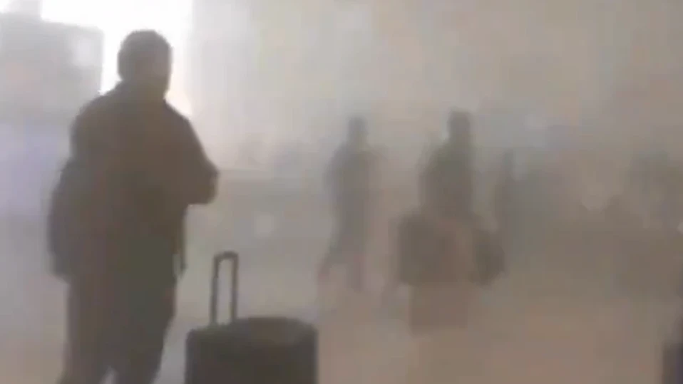Пожар на турско летище наложи временно спиране на полетите (ВИДЕО)