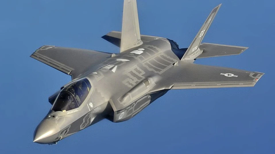 Military Watch: Масираният ирански ракетен удар унищожи ключови израелски бази и F-35 стелт изтребители