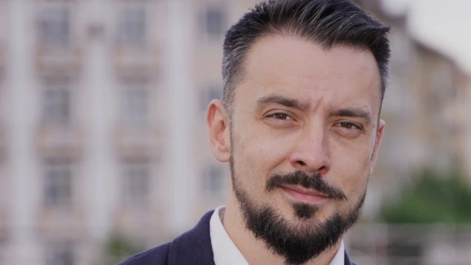 Кристиян Шкварек: Разделяме се във всеки казус, който изникне в обществото - от Джокович до пилона в Рожен