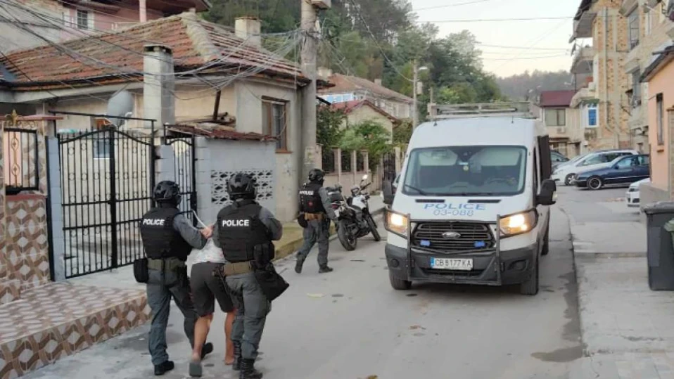 Наркодилър с два инсулта остава зад решетките, докато го преглеждат лекари