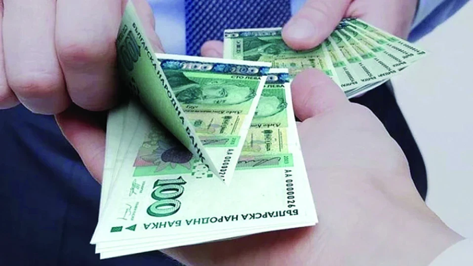 Минимална заплата от 1077 лева обсъжда Тристранката