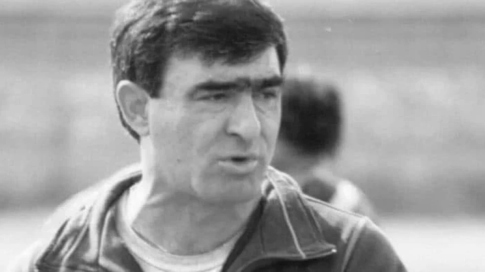 Почина легендарен наставник на Локо Пд
