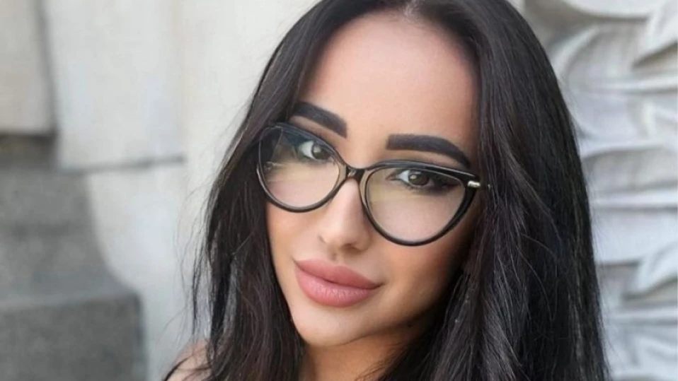 Съдът даде ход на делото срещу Симона Радева, обвинена, че е подпомогнала Георги Семерджиев