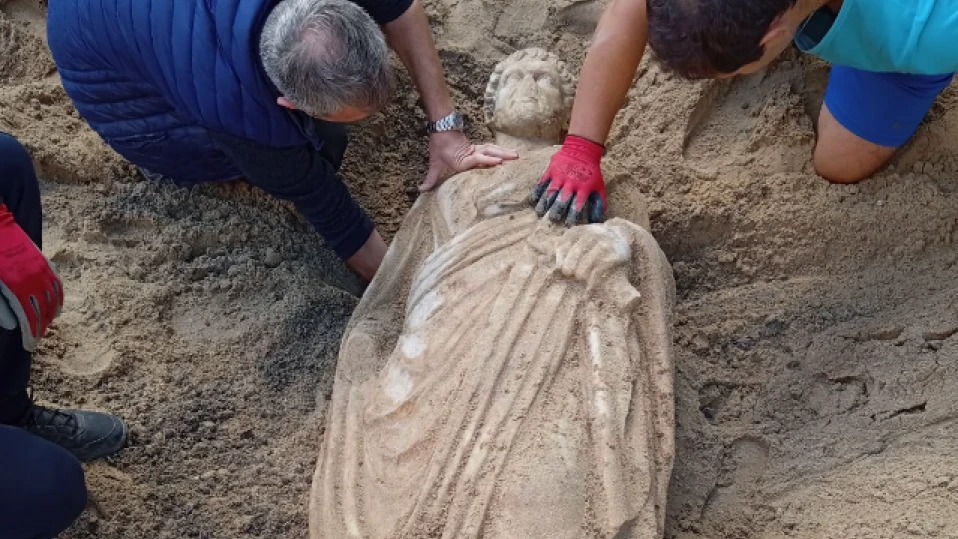 Откриха изцяло запазена римска статуя от Одесос