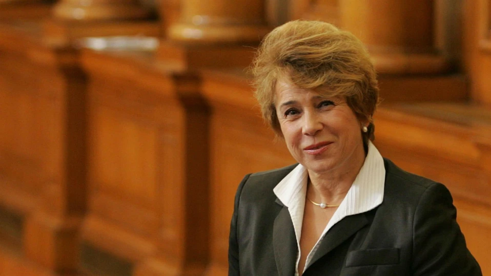 Емилия Масларова осъди прокуратурата за над 70 000 лева