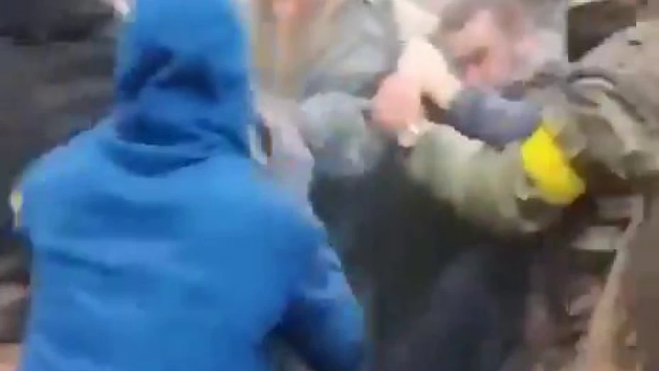 Шест часа християни се биха за контрола над църква в Украйна (ВИДЕО)