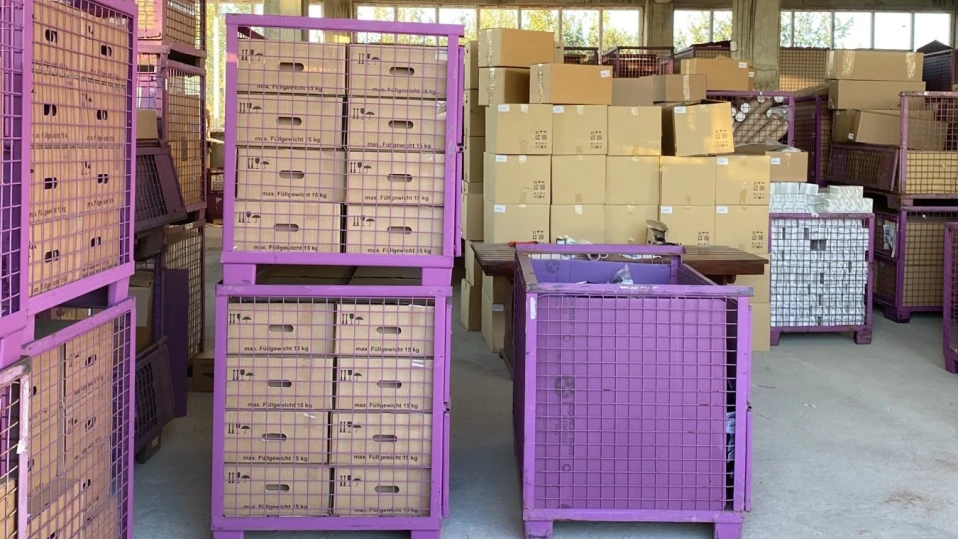 Откриха авточасти за 8 млн. евро в база във Волуяк (СНИМКИ)